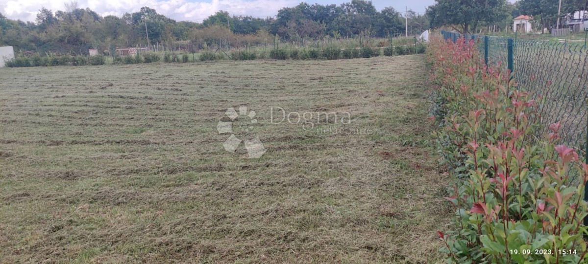 Terreno Orihi, Barban, 1.510m2