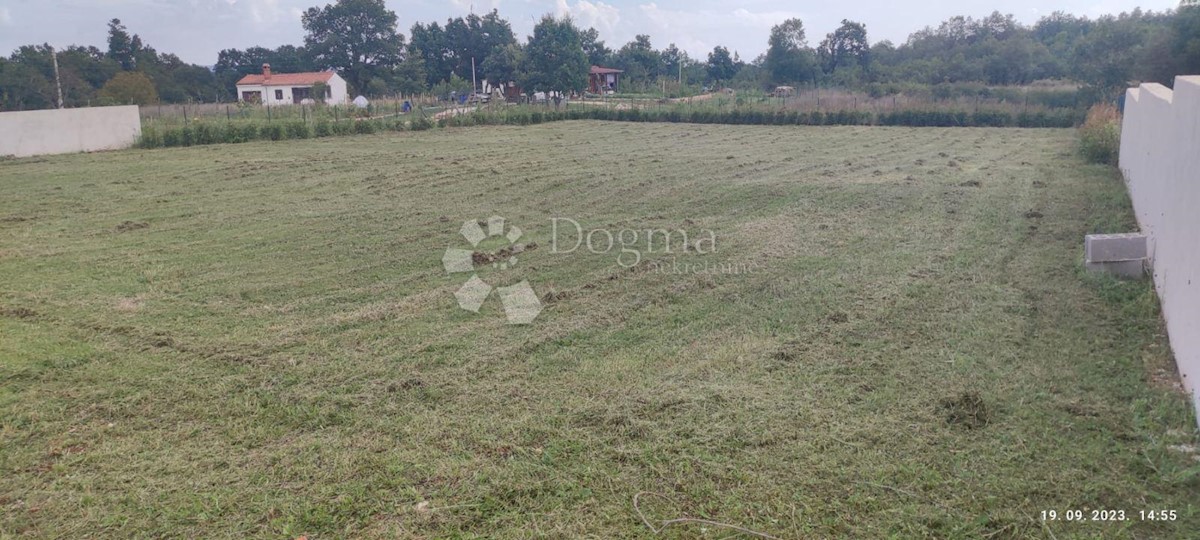 Terreno Orihi, Barban, 1.510m2