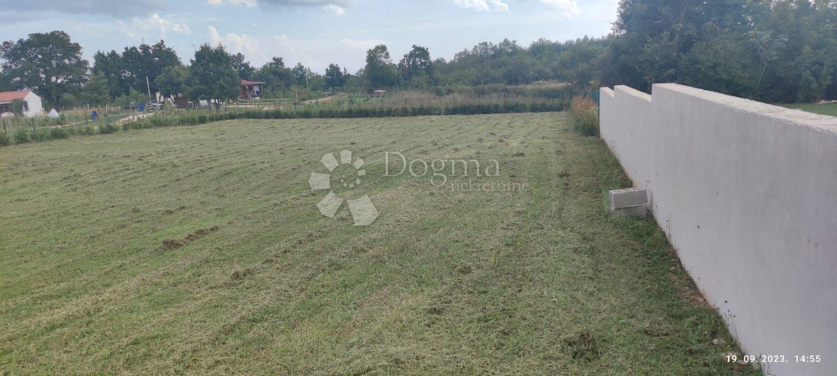 Terreno Orihi, Barban, 1.510m2