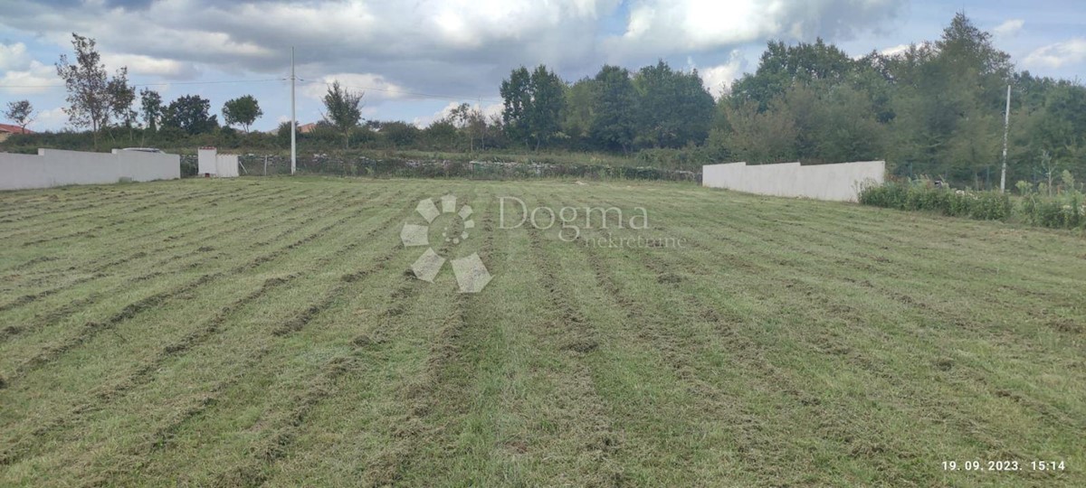 Terreno Orihi, Barban, 1.510m2