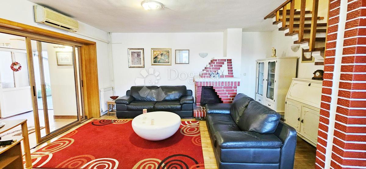 Casa Centar Ivanić-Grad, Ivanić-Grad, 144,66m2