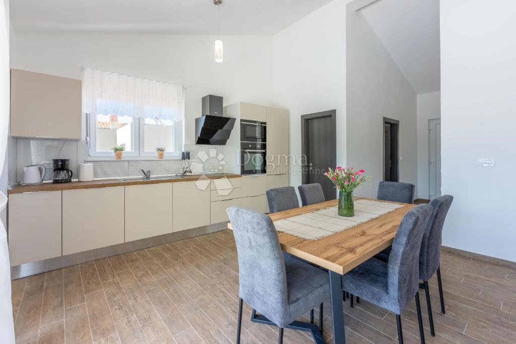 Casa Rabac, Labin, 140m2