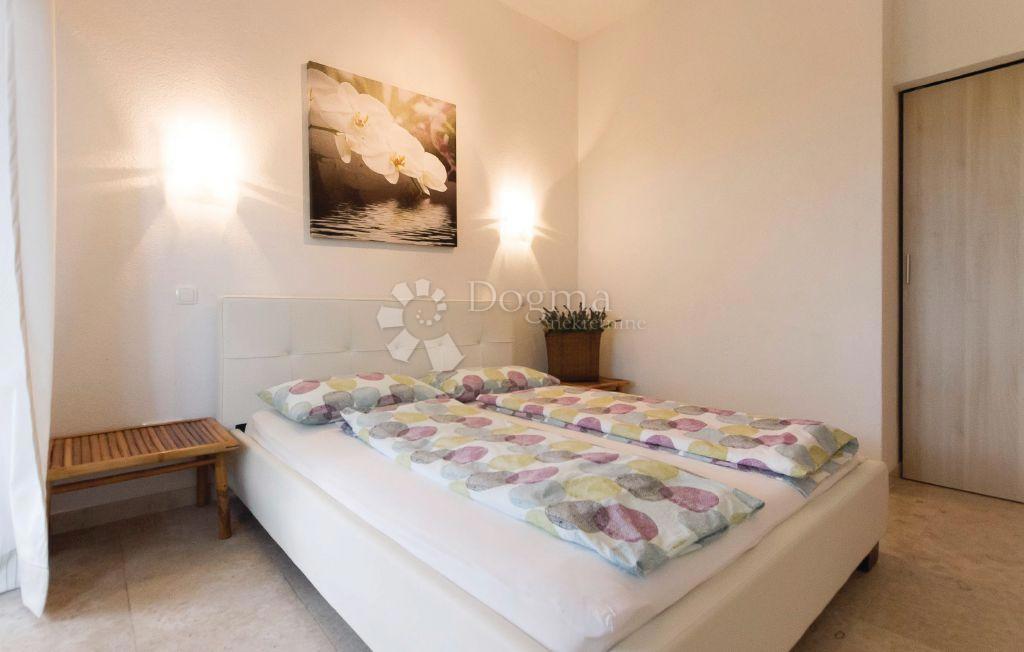 Appartamento Barbat na Rabu, Rab, 75m2