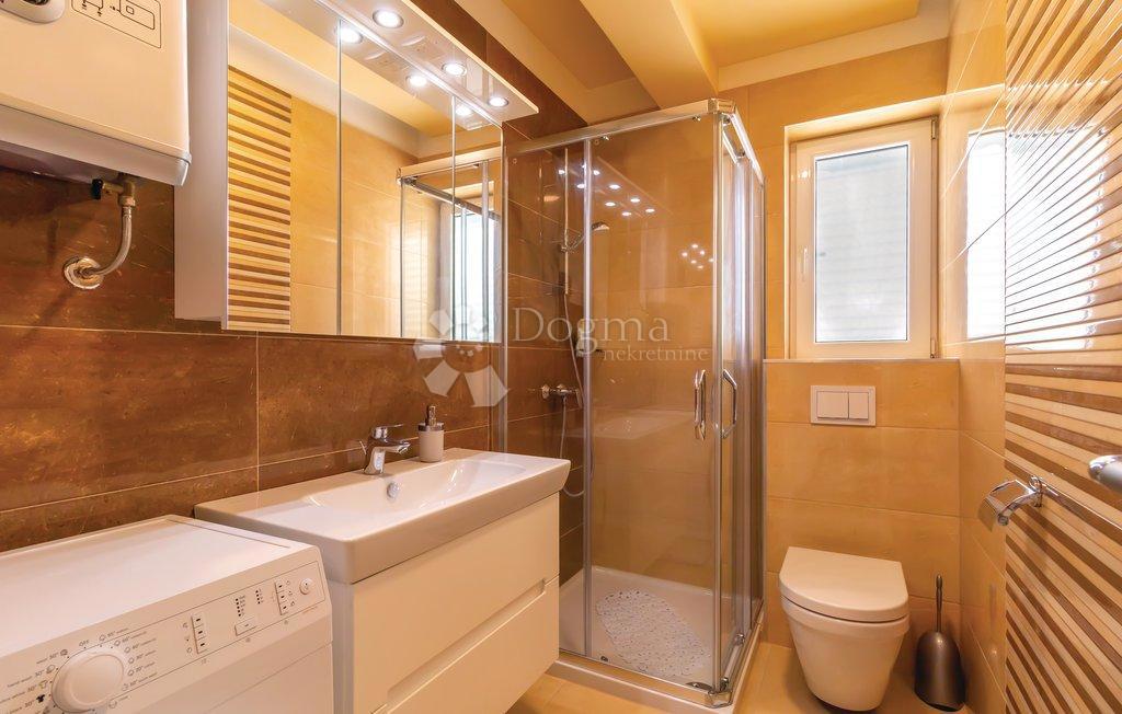 Casa Jadranovo, Crikvenica, 264m2