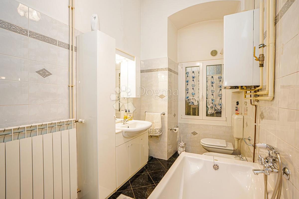 Allogio Centar, Rijeka, 121m2