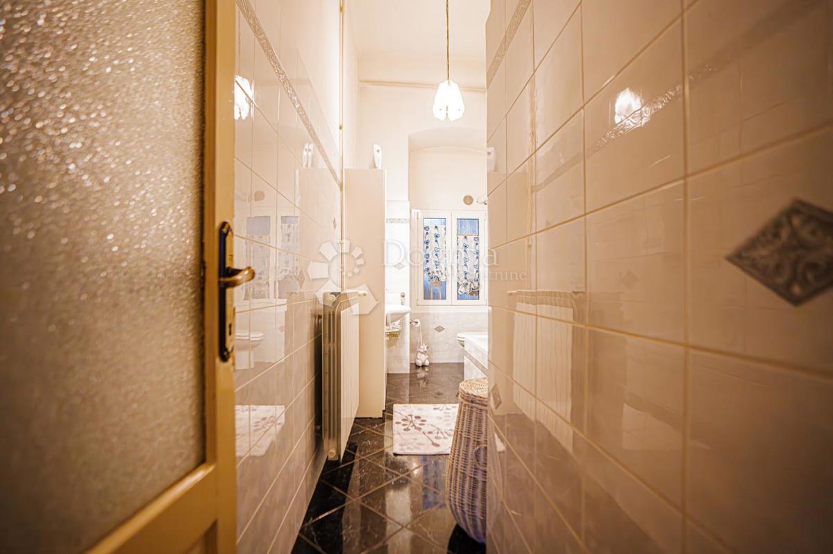 Allogio Centar, Rijeka, 121m2