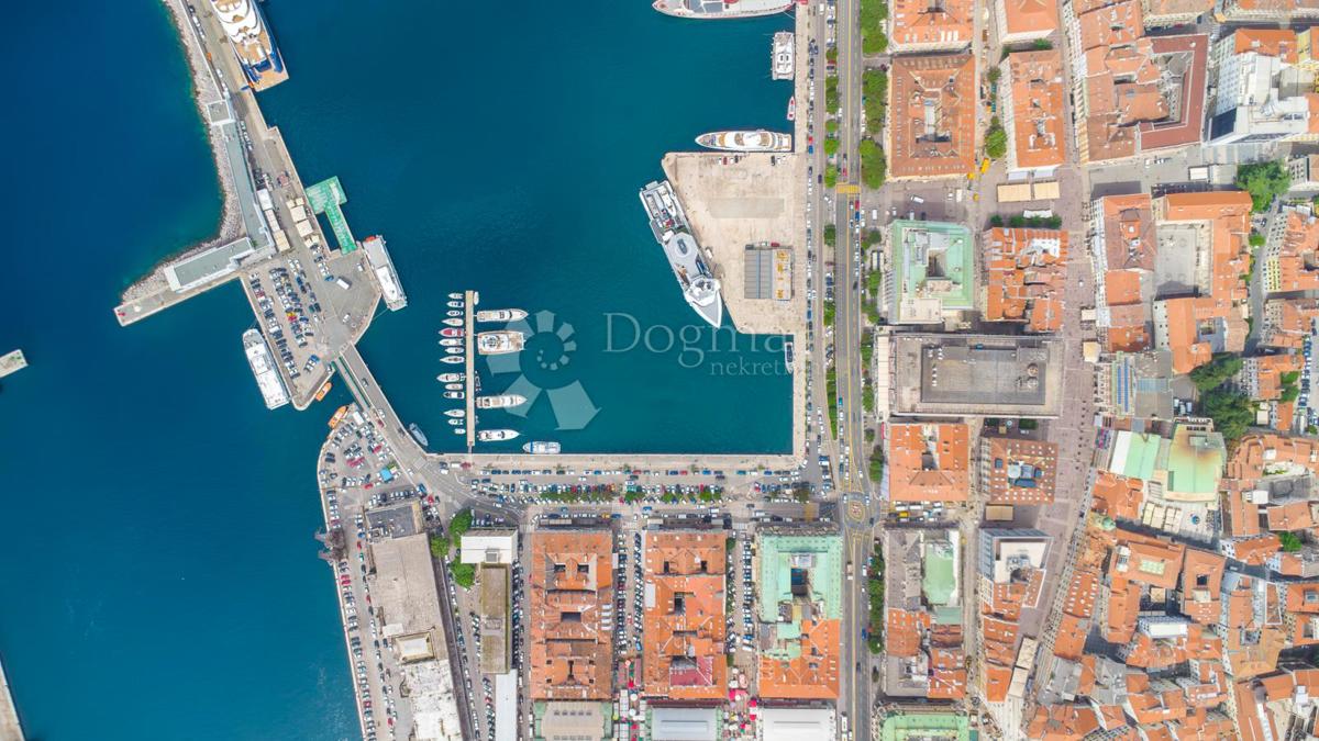 Allogio Centar, Rijeka, 121m2