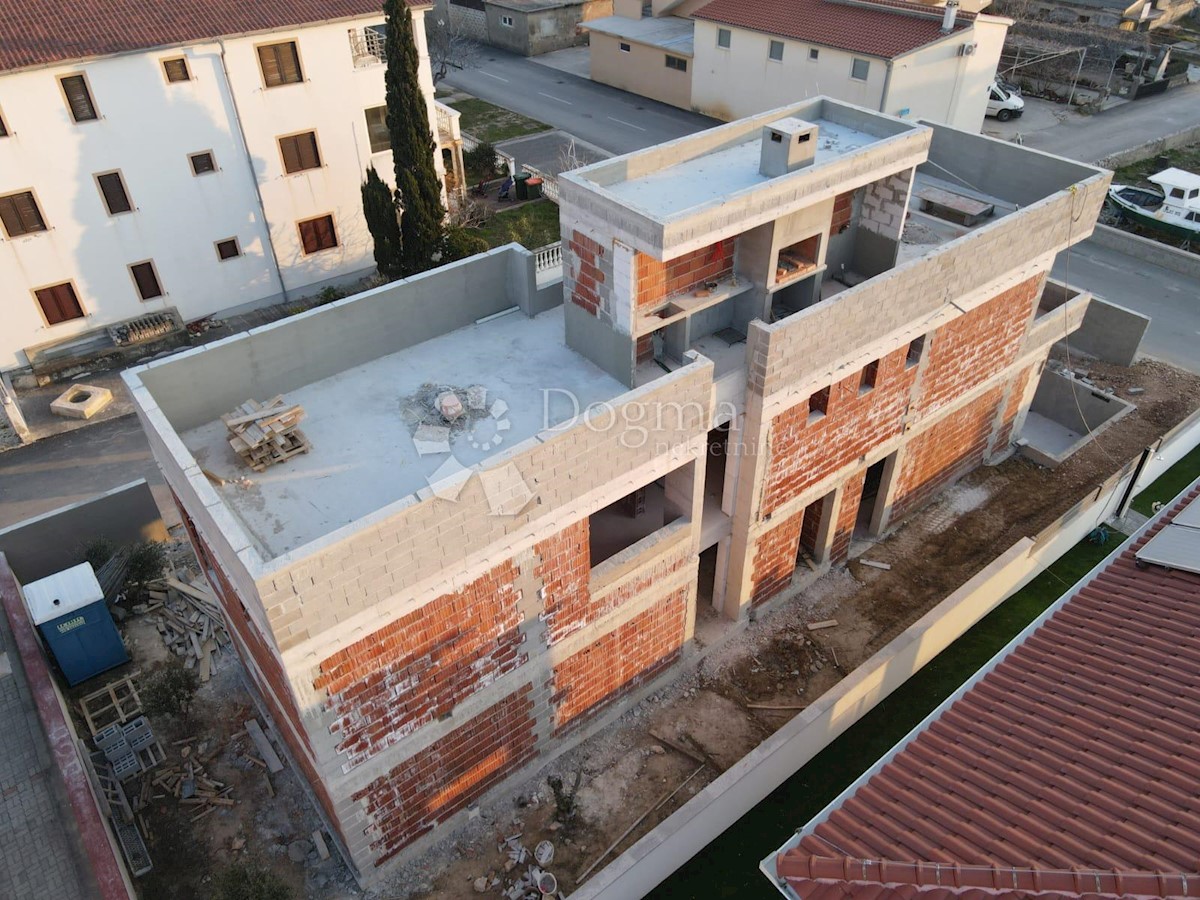 Casa Mulo, Vrsi, Ulica dr. Ante Starčevića, 160m2