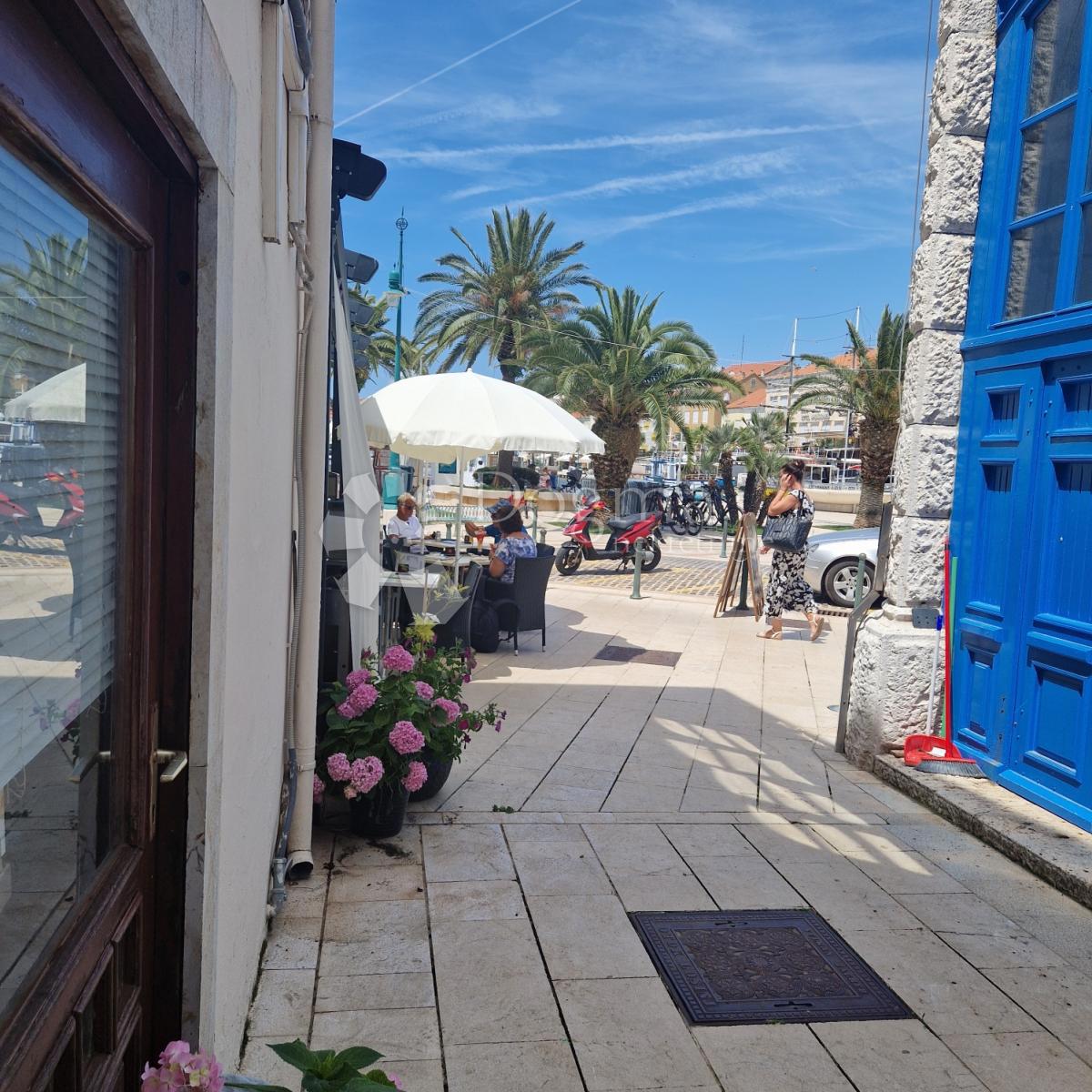 Locale commerciale Mali Lošinj, 105m2