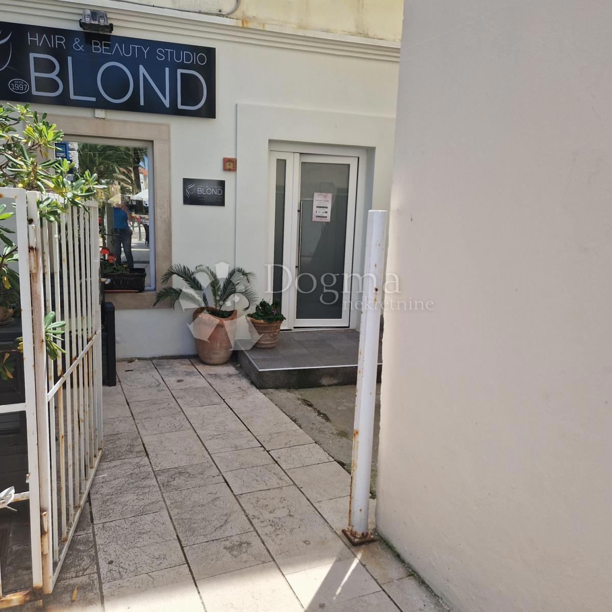 Locale commerciale Mali Lošinj, 105m2