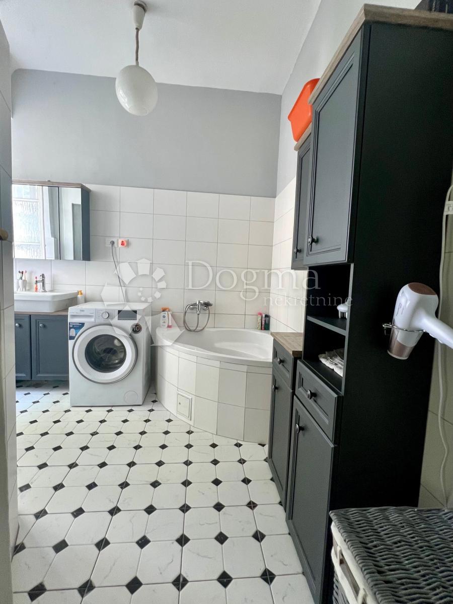 Allogio Centar, Rijeka, 141m2