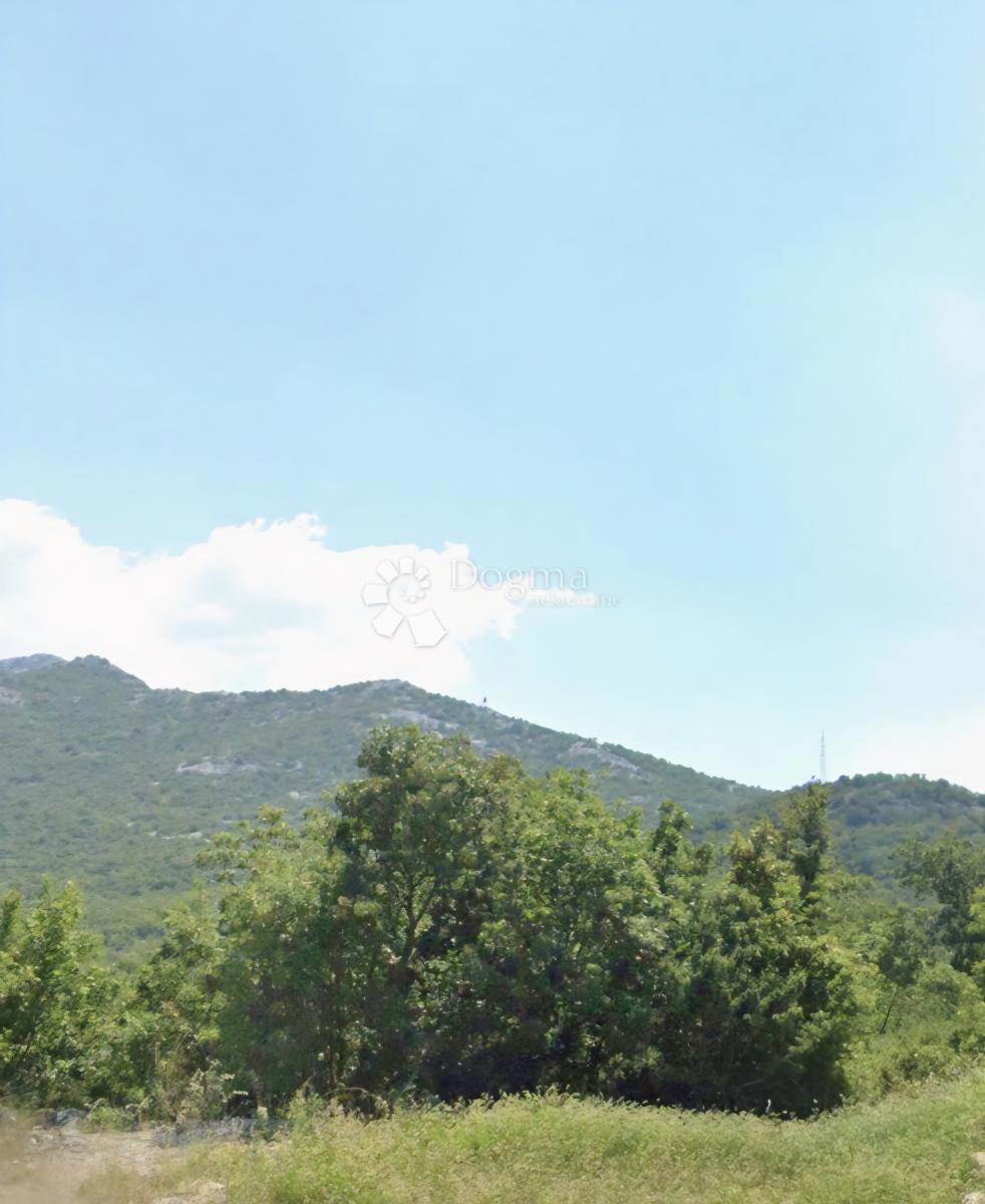 Terreno Klis, 2.300m2