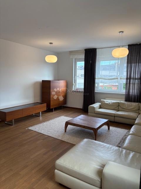 Allogio Voštarnica, Zadar, 126m2