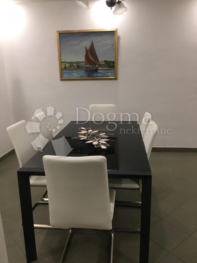 Casa Malinska, Malinska-Dubašnica, 231,29m2