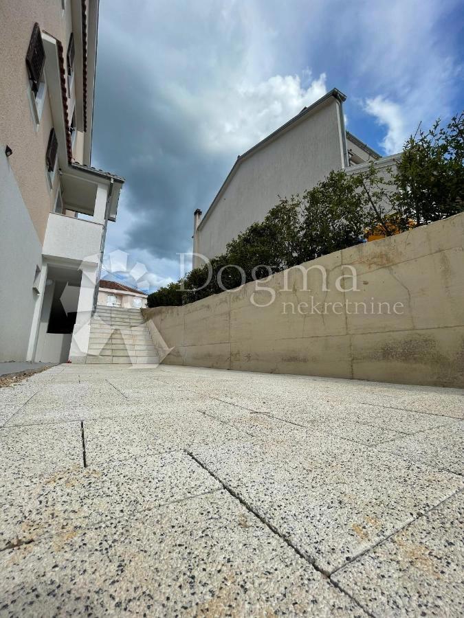 Casa Malinska, Malinska-Dubašnica, 231,29m2