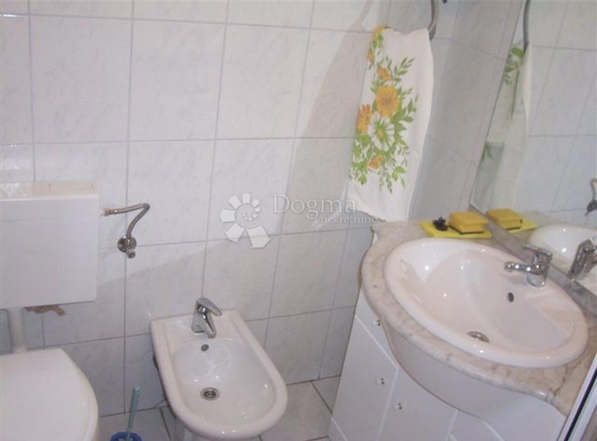 Casa Cesarica, Karlobag, 200m2