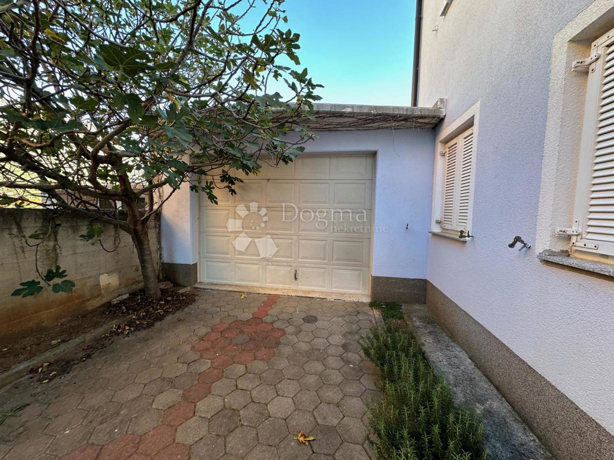 Casa Cesarica, Karlobag, 200m2