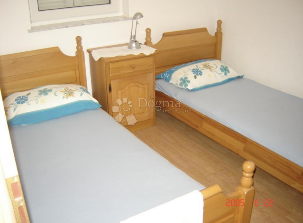 Casa Cesarica, Karlobag, 200m2