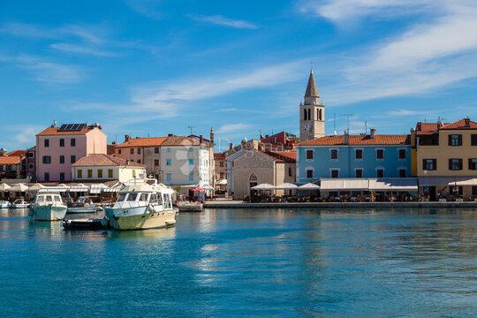 BELLISSIMA CASA NEL CENTRO STORICO - 50 M DAL MARE - OPPORTUNITA' DI INVESTIMENTO