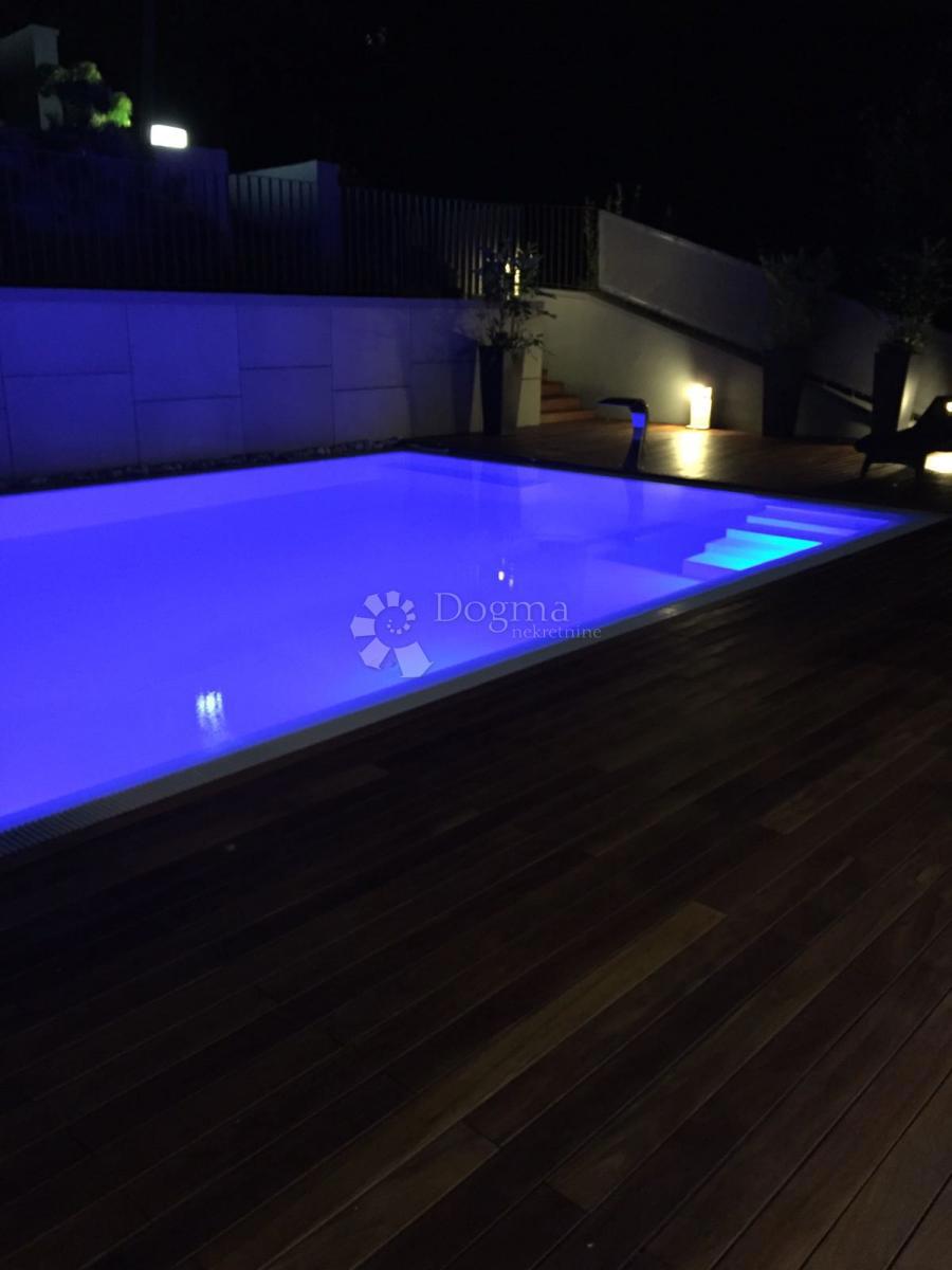 Allogio Pantovčak, Gornji Grad - Medveščak, 165m2