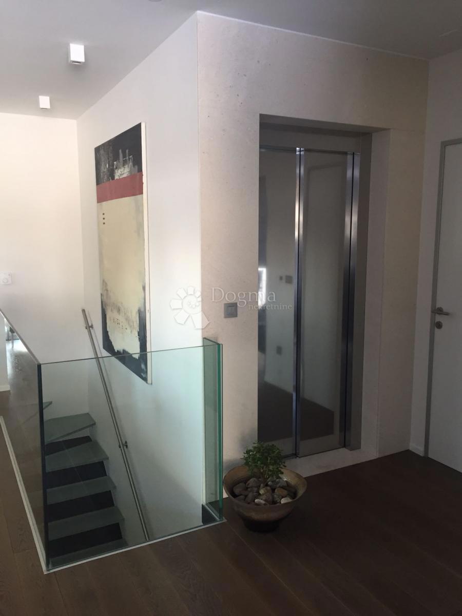 Allogio Pantovčak, Gornji Grad - Medveščak, 165m2