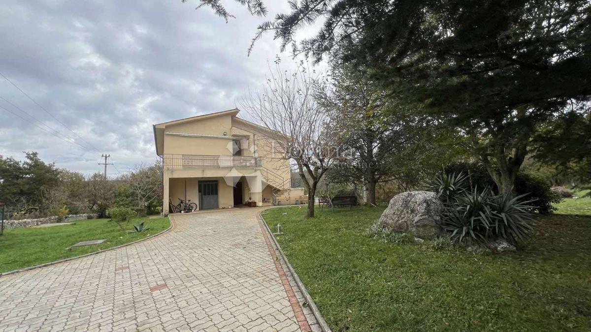 Casa bifamiliare a 3 km da Albona