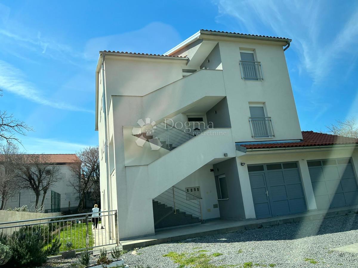 Appartamento Povile, Novi Vinodolski, 84m2