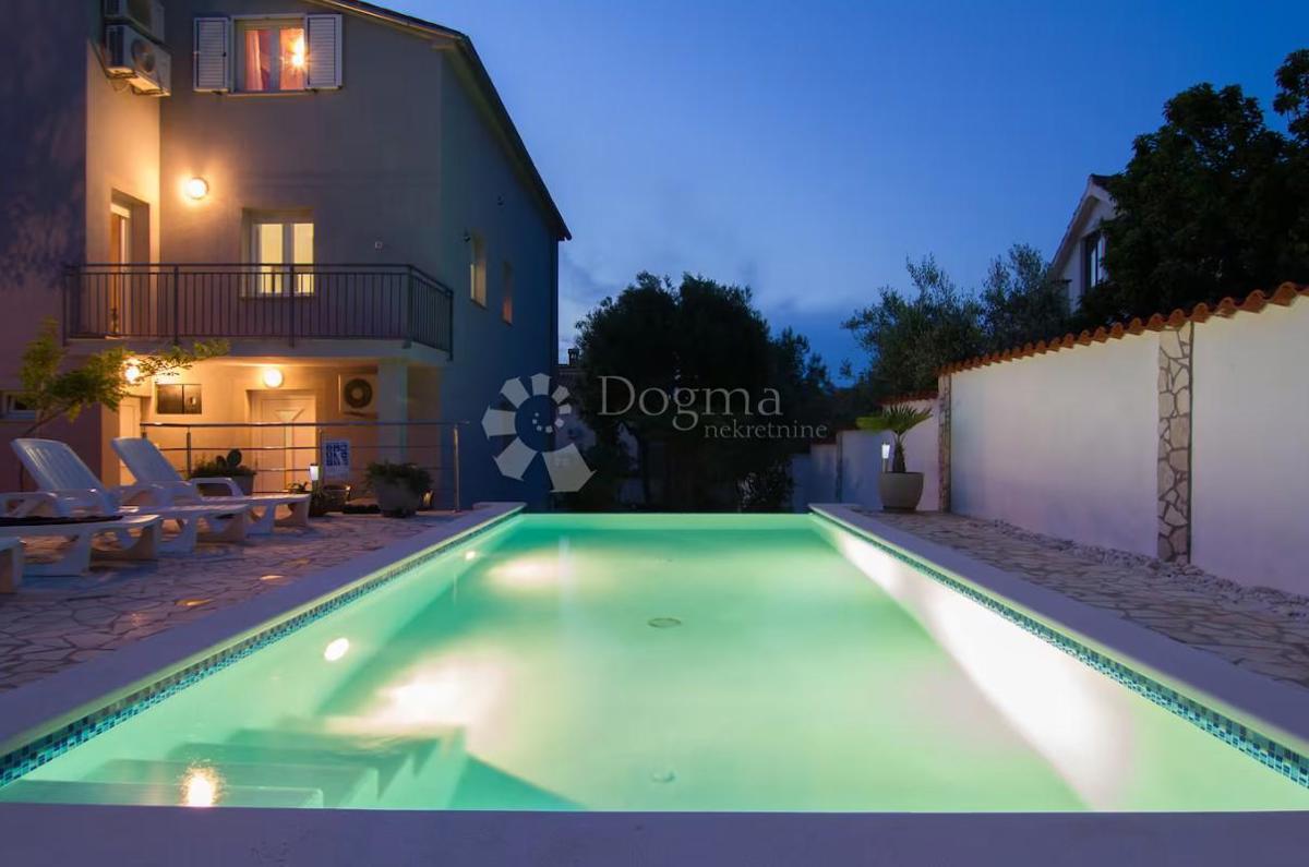 Casa Banjole, Medulin, 290m2