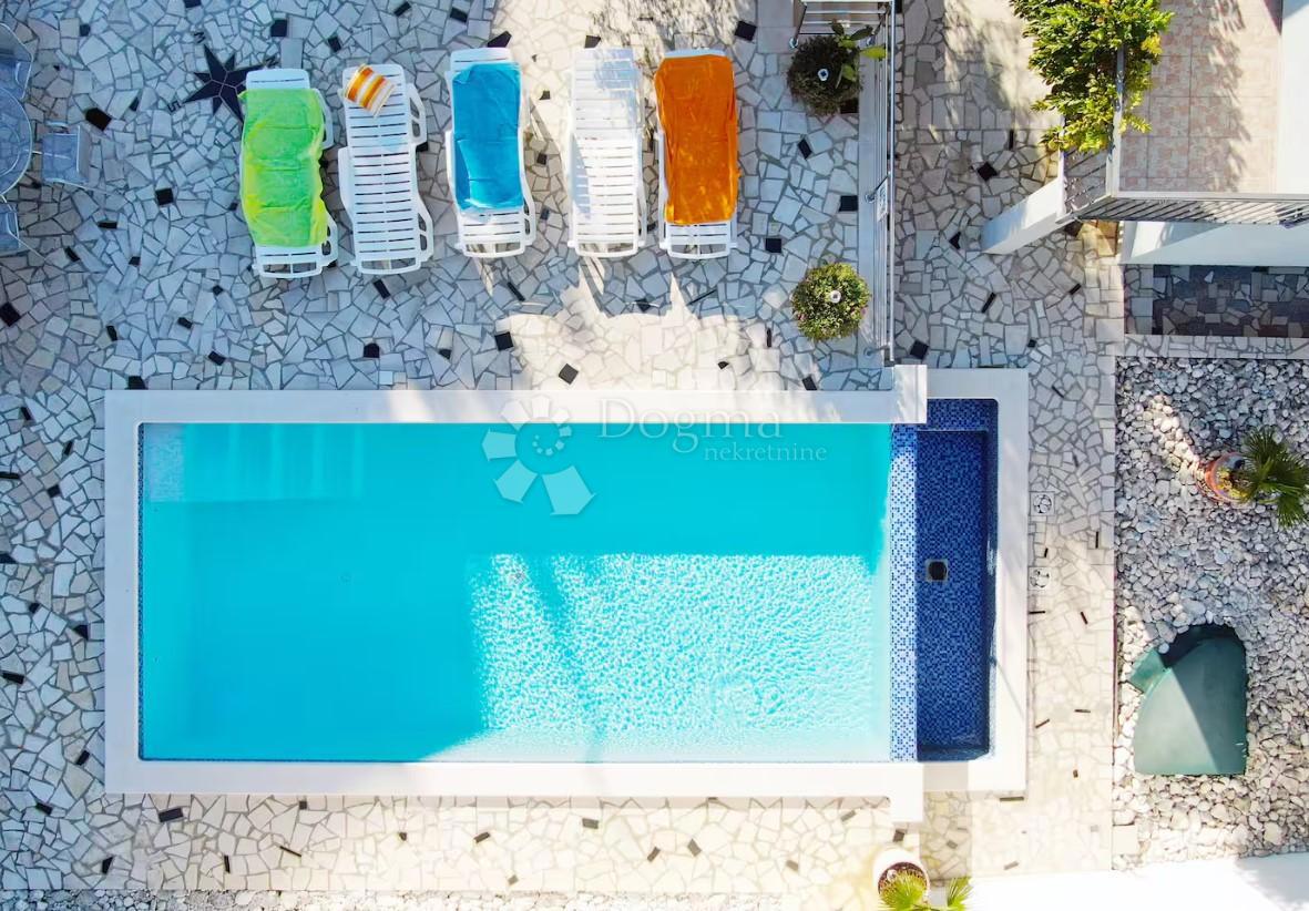 Casa Banjole, Medulin, 290m2