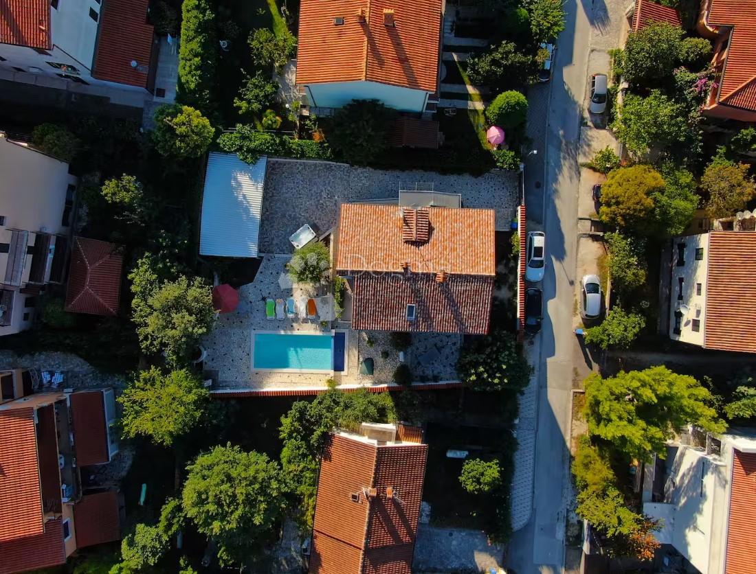Casa Banjole, Medulin, 290m2