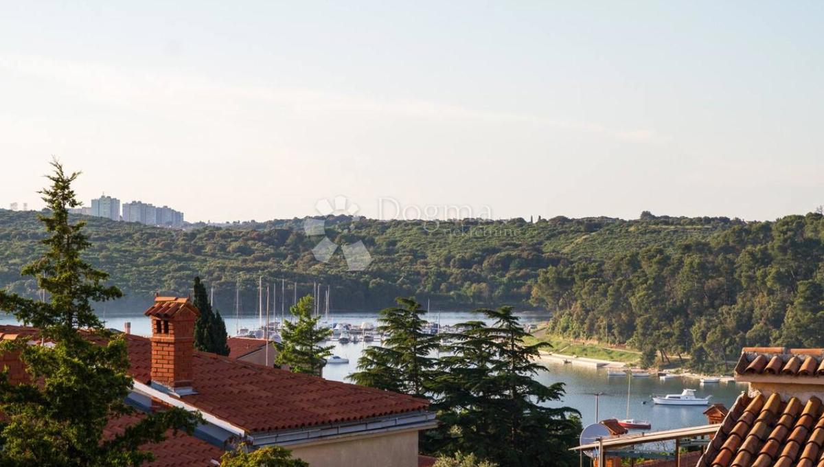 Casa Banjole, Medulin, 290m2