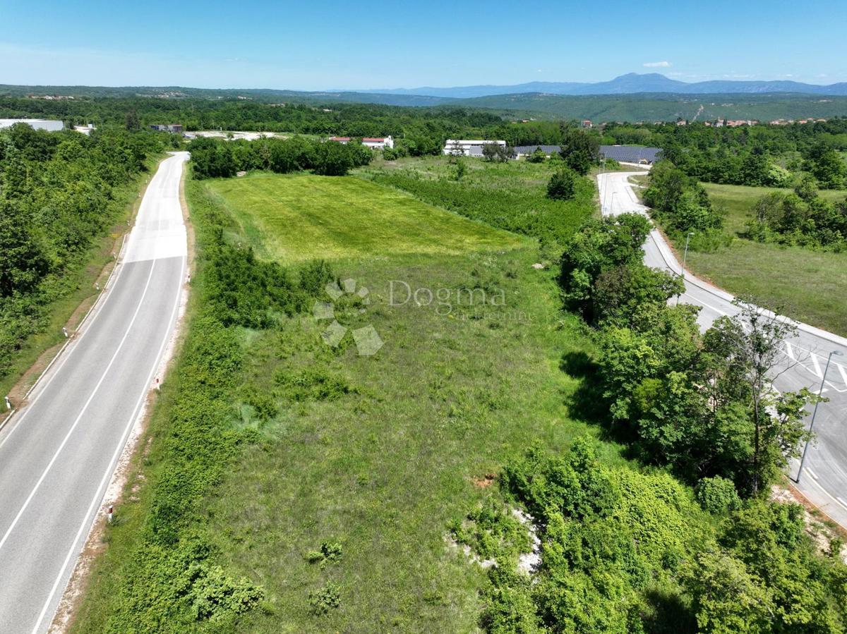 Terreno zona industriale Barban, 6700 m²