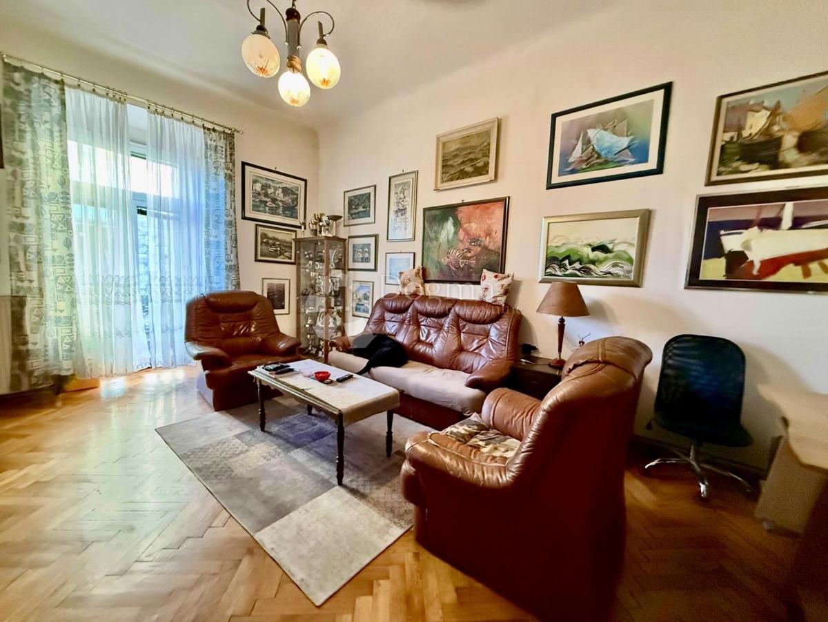 Allogio Centar, Rijeka, 100m2