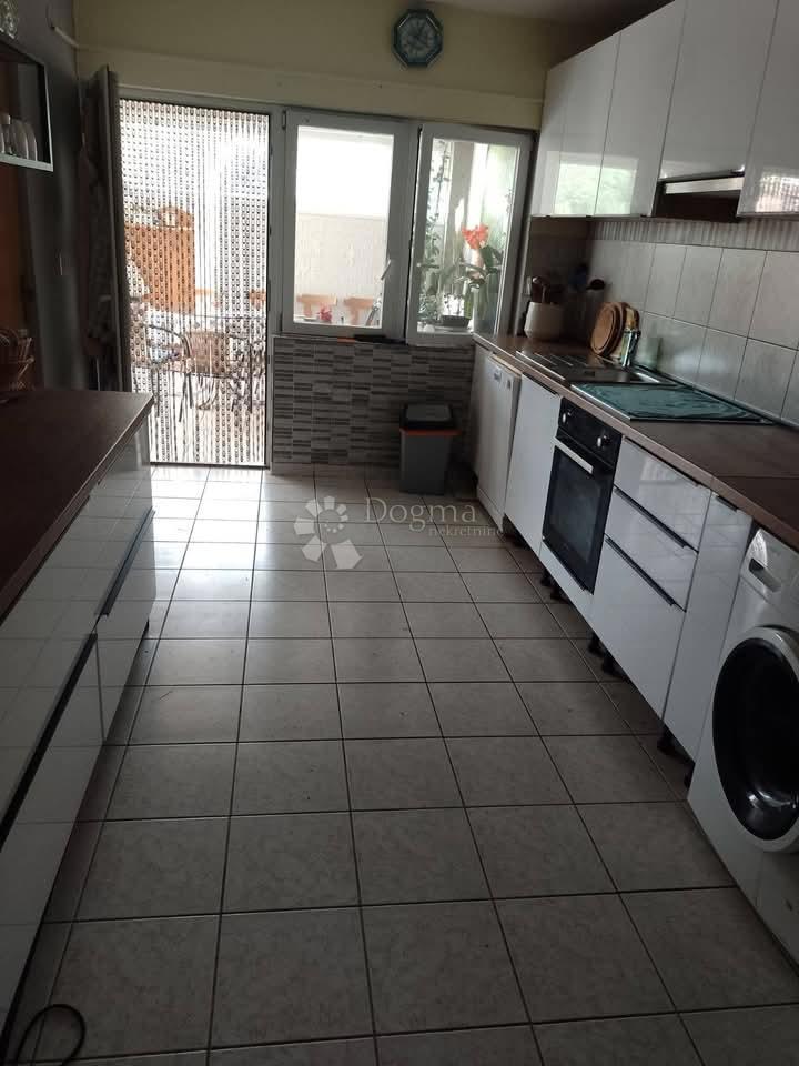 Casa Kruševo, Obrovac, 330m2