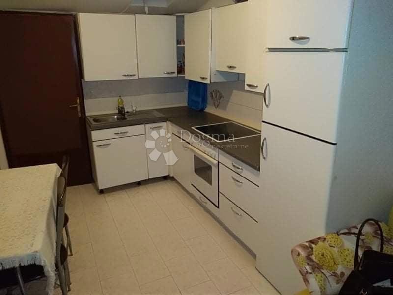 Allogio Centar, Rijeka, 59,63m2