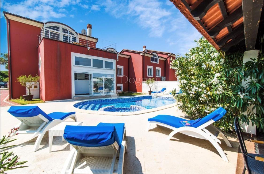 Casa Valdebek, Pula, 350m2