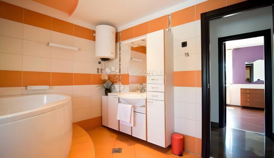 Casa Valdebek, Pula, 350m2