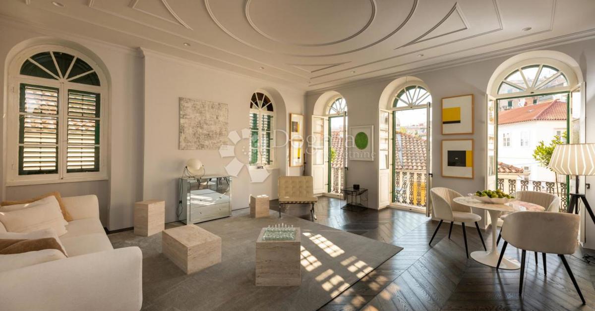 Lux Allogio Grad, Šibenik, 90m2