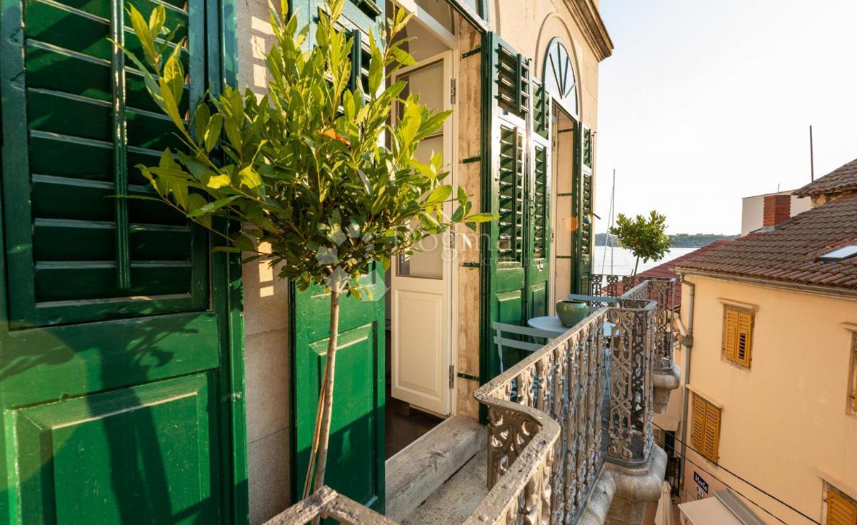 Lux Allogio Grad, Šibenik, 90m2