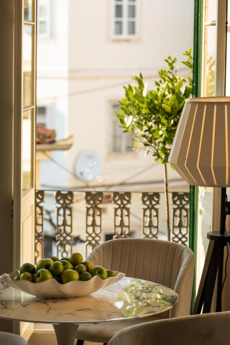 Lux Allogio Grad, Šibenik, 90m2