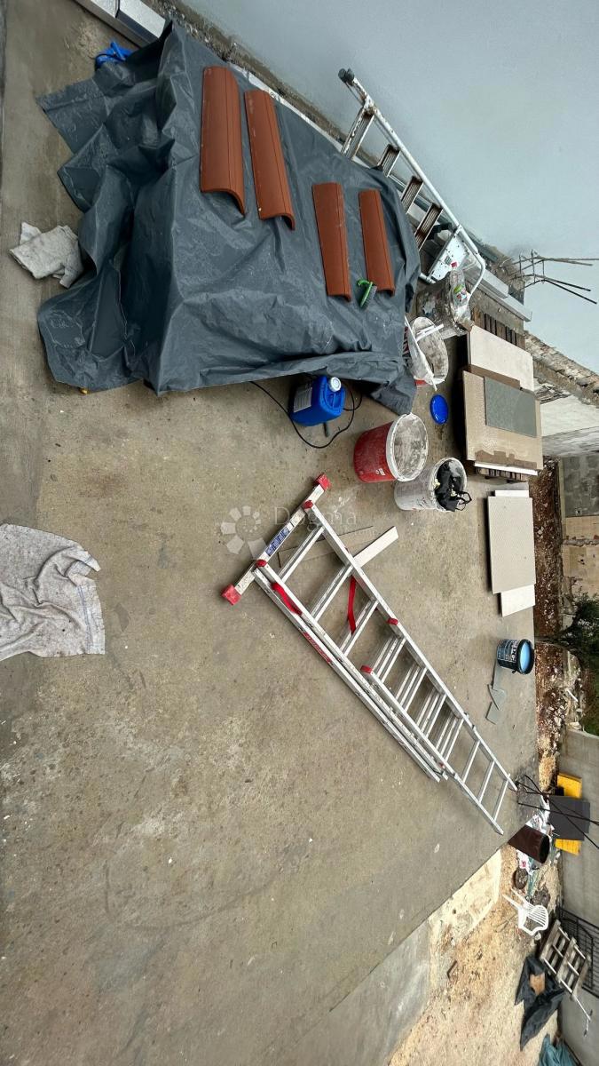 Allogio Gregovica, Pula, 84m2