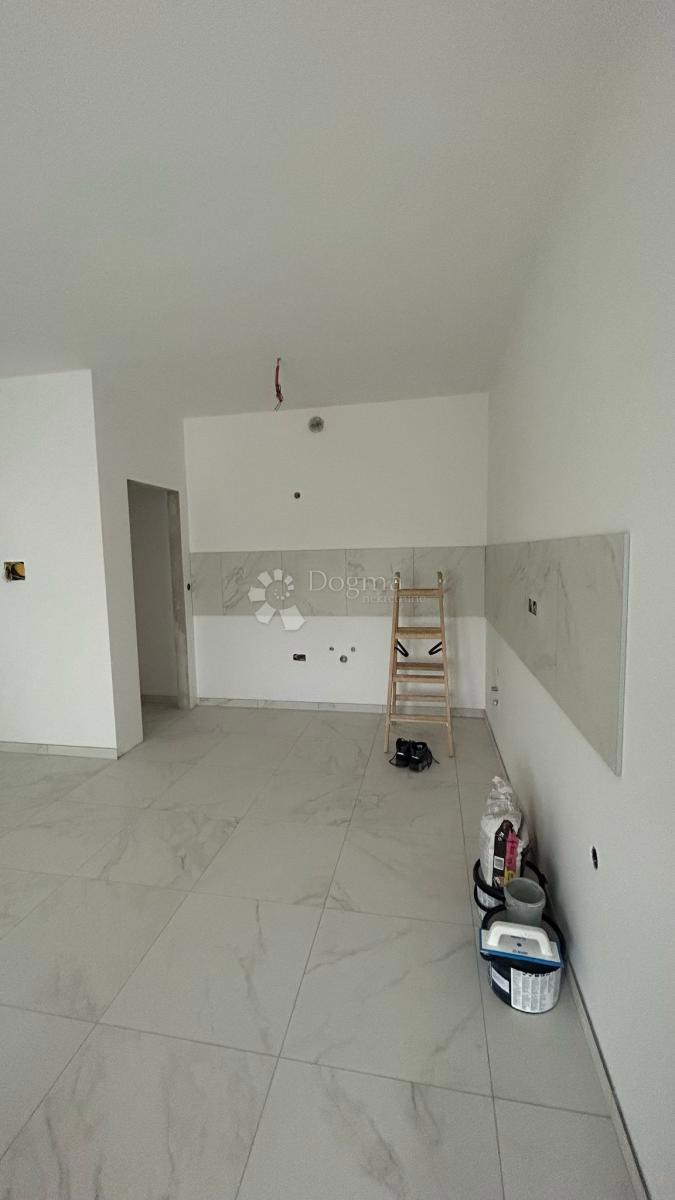 Allogio Gregovica, Pula, 84m2