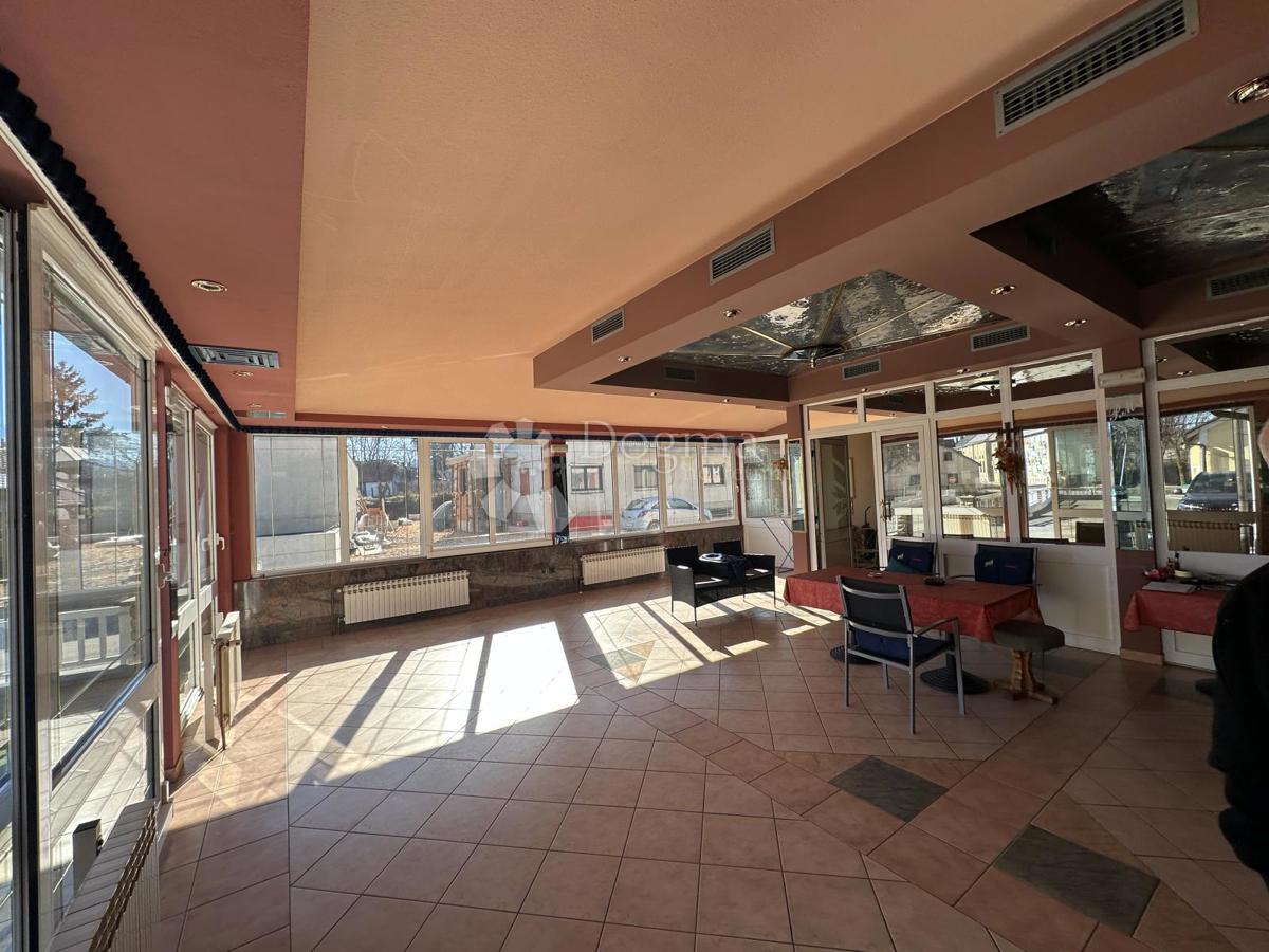 Casa Centar, Gospić, 550m2