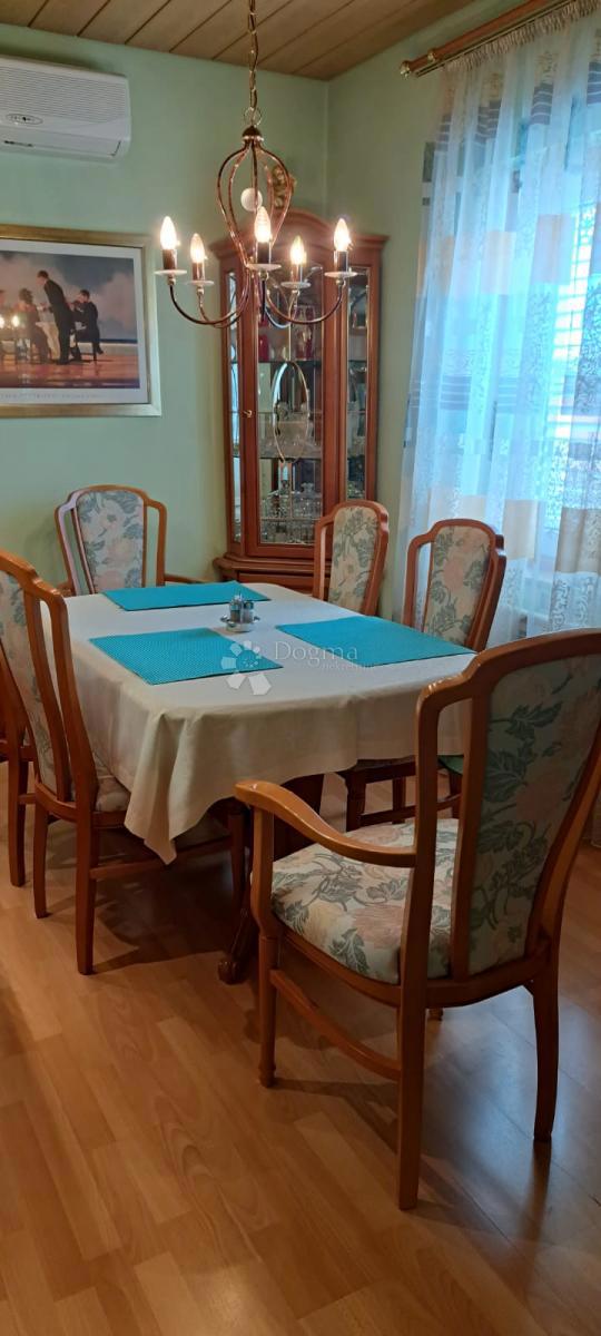 Casa Centar, Gospić, 550m2