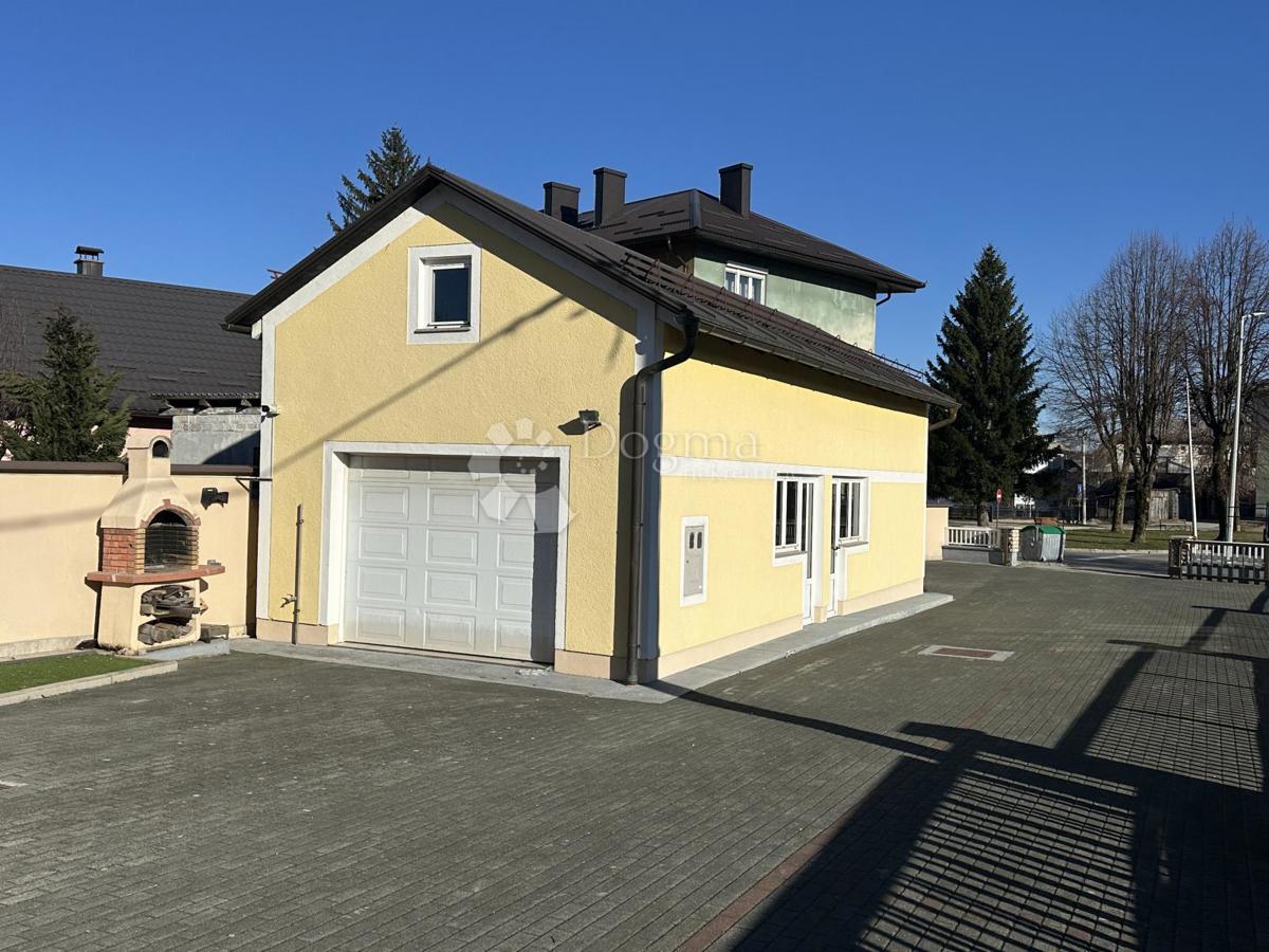 Casa Centar, Gospić, 550m2