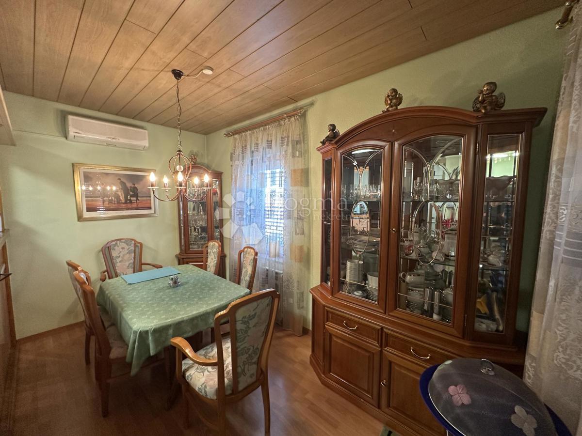 Casa Centar, Gospić, 550m2