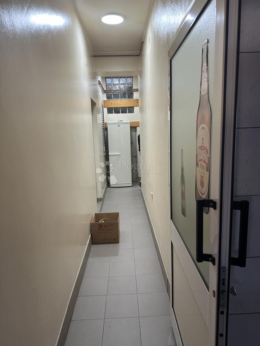 Casa Centar, Gospić, 550m2