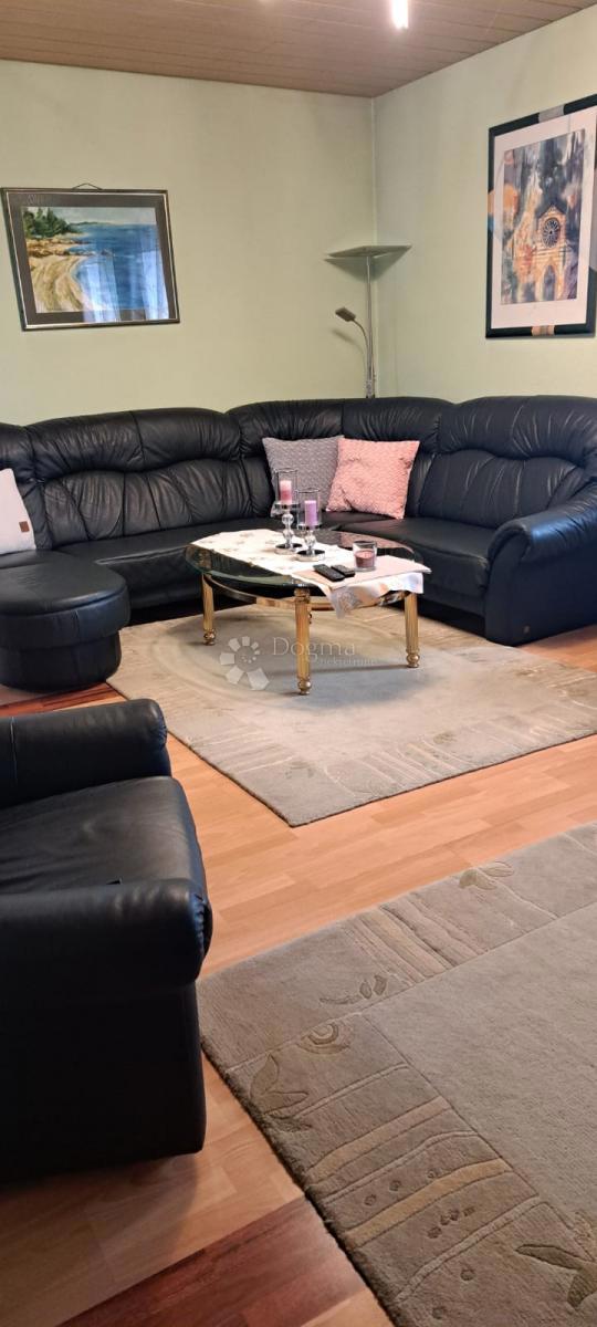 Casa Centar, Gospić, 550m2