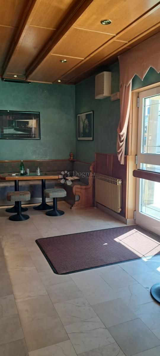 Casa Centar, Gospić, 550m2