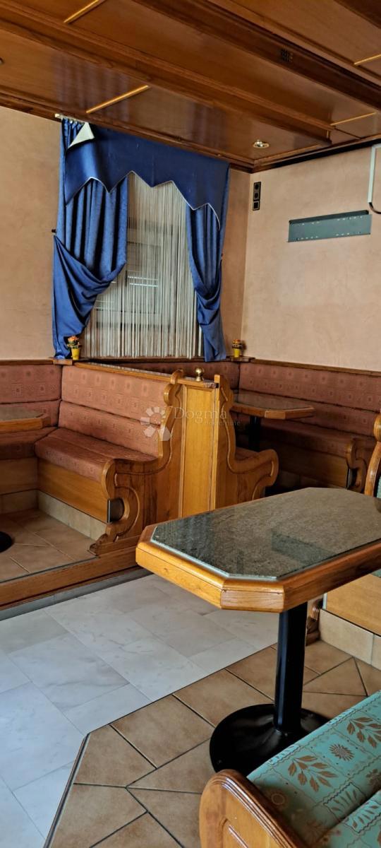 Casa Centar, Gospić, 550m2